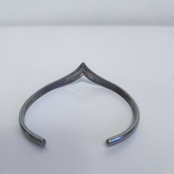 Vintage Silver Avon Chevron Bracelet - Picture 9 of 15